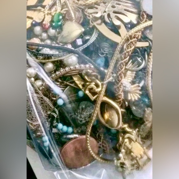 Ina Mixed Color Jewelry Collection - Picture 7 of 10